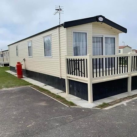 6 Berth Deluxe Caravan Palm Grove 42 Chapel Saint Leonards Exterior photo